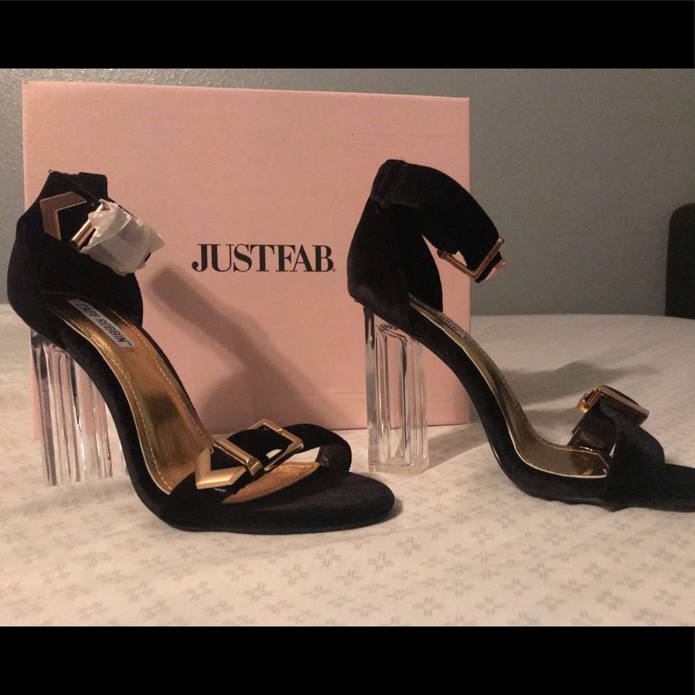 Heels - Picture 2 of 4